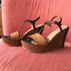 Ugg sandals size 9.5